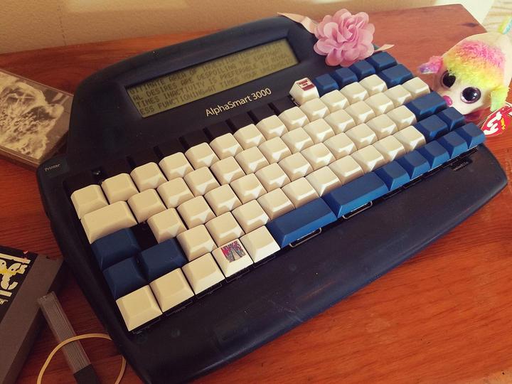 An AlphaSmart 3000 with the kit installed